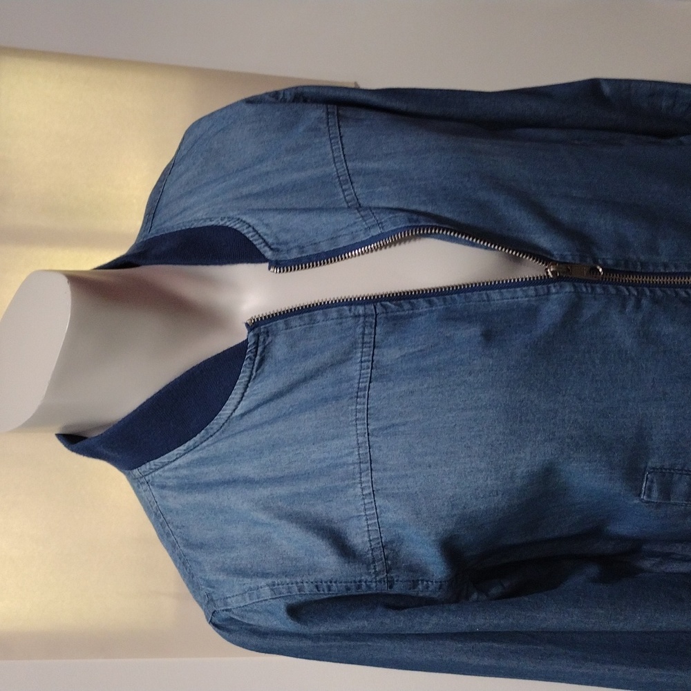 SO womens light blue cotton blend zip jacket with pockets. Large